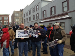 Local #379 supports USW at Cooper Tire Factory